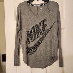 Women's Longsleeve Nike Top Size Medium
